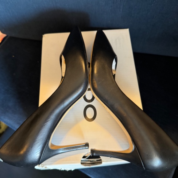 ALDO Coronitiflex Black Leather Stiletto Pumps sz 6, 3.25" - Picture 7 of 8